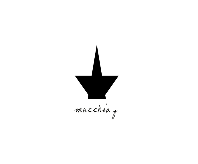 Macchia J